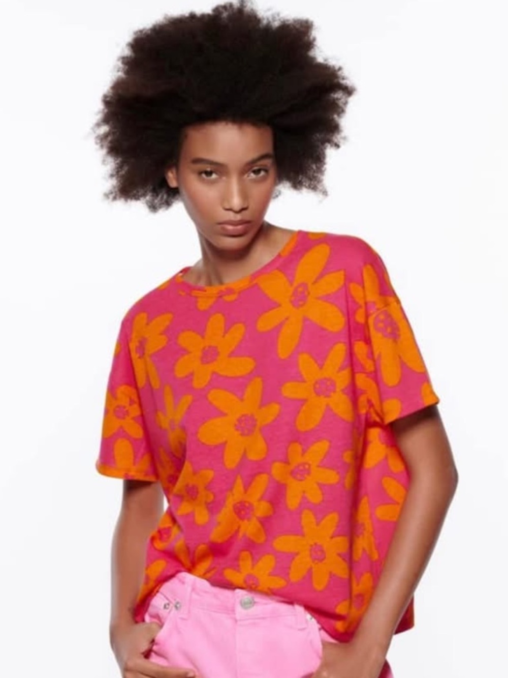 ZARA Bright and Bold Floral Pink and Orange Tee Medium Boxy Relaxed Medium